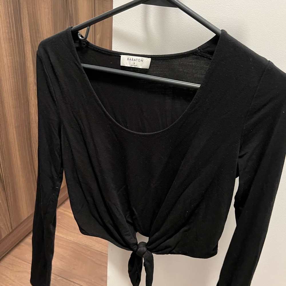 aritzia babaton black crop tie long sleeve top